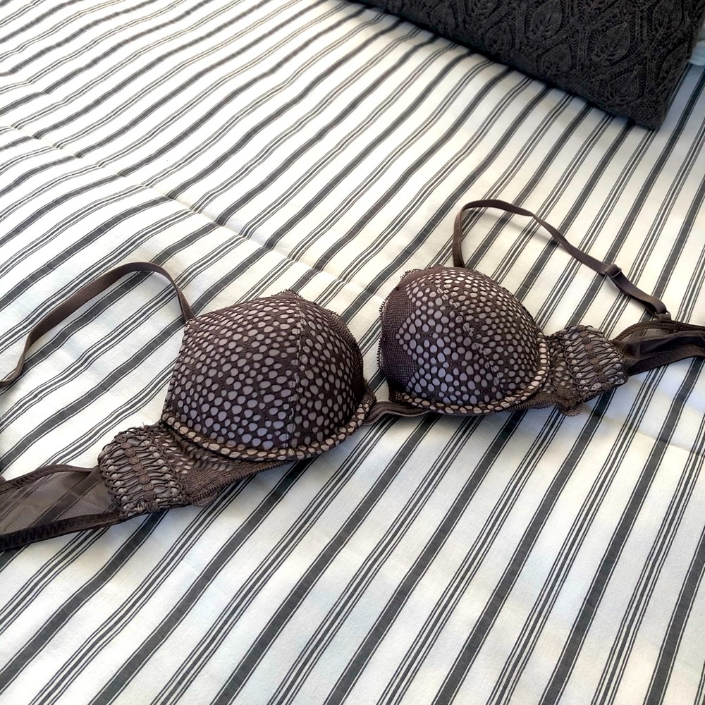 Victoria’s Secret 34B Bombshell Mesh Bra